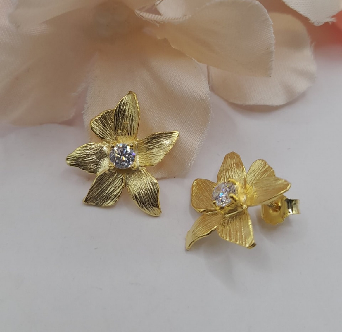 Picture of Brincos em Prata dourada com zirconias