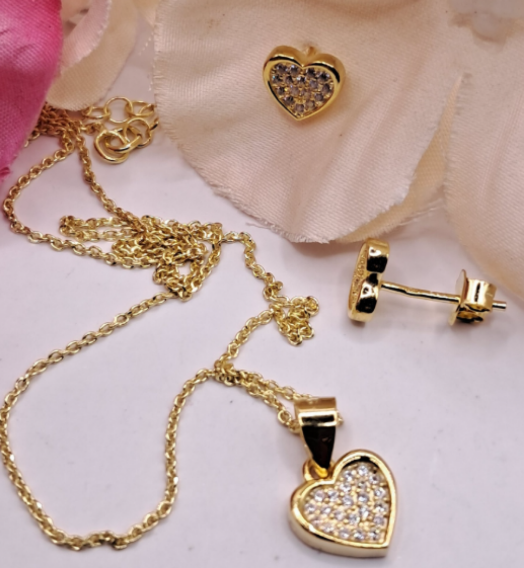 Imagem de Conjunto em Prata Dourada de Colar e Brincos 