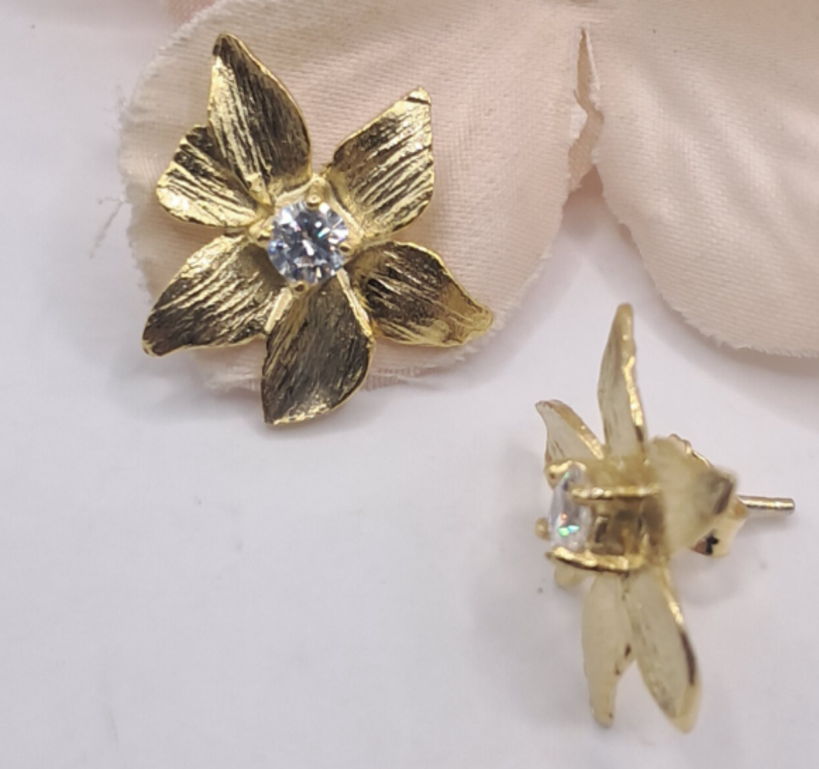 Imagem de Brincos em Prata Dourada com zircónias